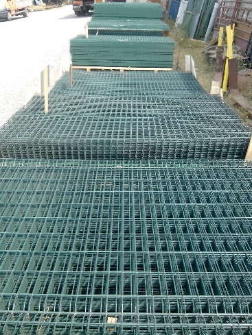 Panneaux de grillage soudé