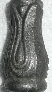 Garniture de barreau moyen modèle